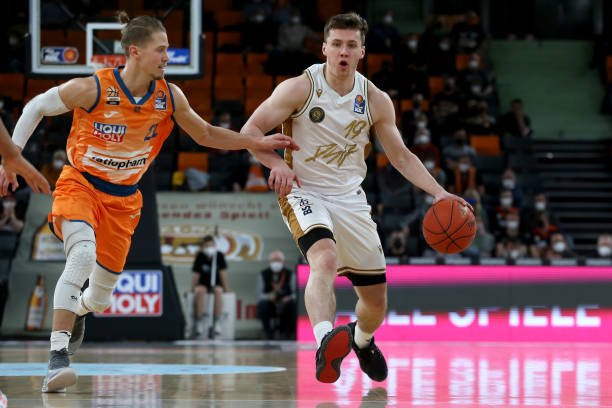 从战术角度 从战术角度