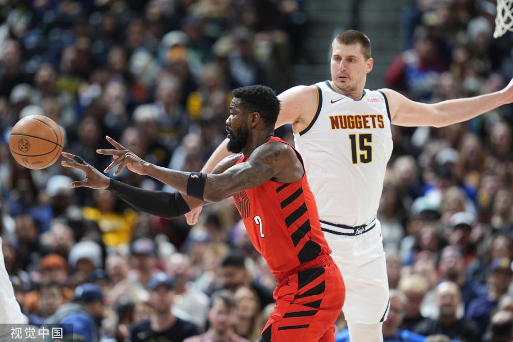 缺席对球队 缺席对球队